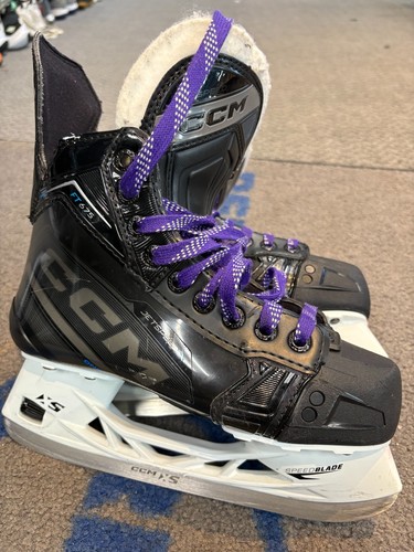 CCM Jet Speed FT 675 Ice Hockey Skates Intermediate Size 4 Regular Fit