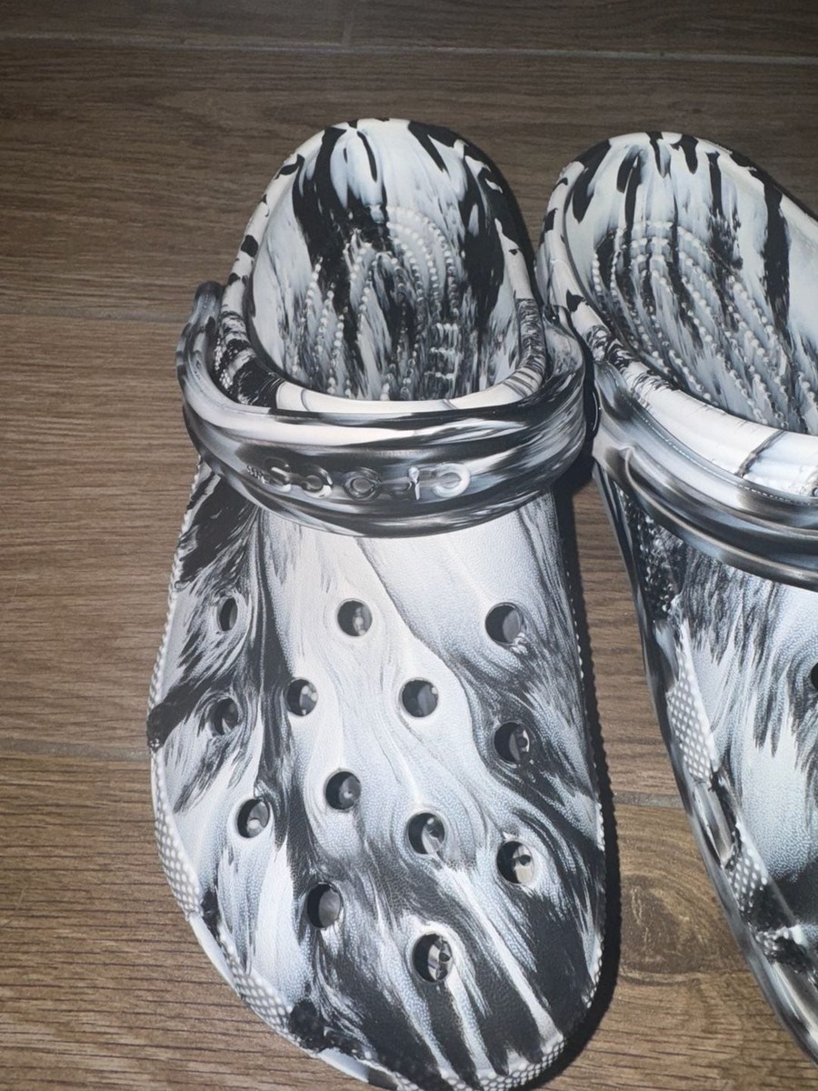 Crocs Classic Marbled Clog in Black/White Multi Size W 7/M 9 