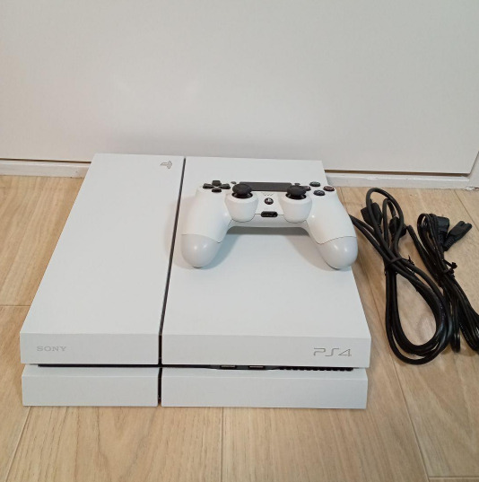 Sony PlayStation 4 PS4 CUH-1100AB02 500GB White Game Console Set