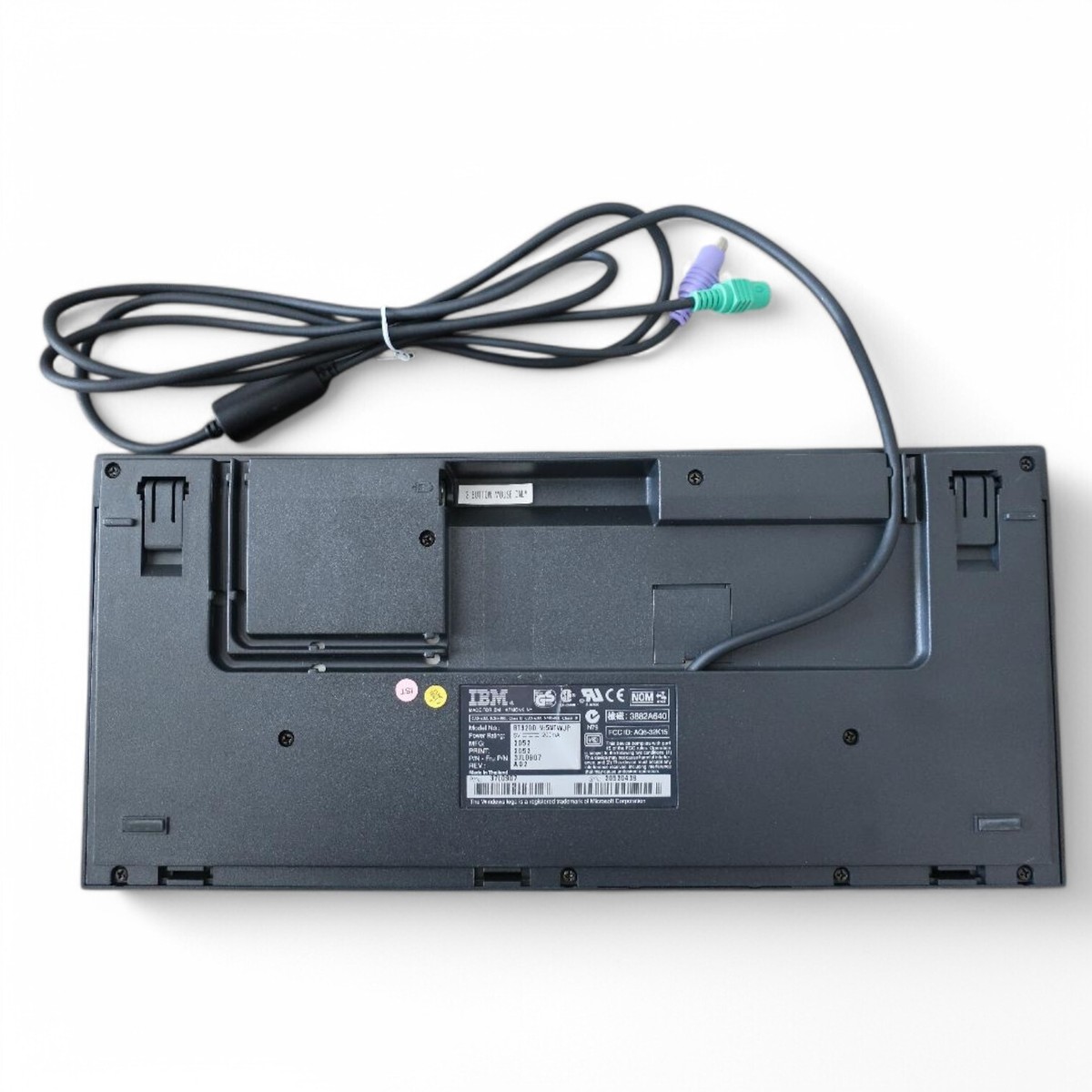 IBM Space Saver II RT3200 PS/2 Keyboard with TrackPoint JIS Layout