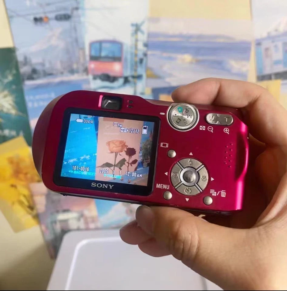 Sony Cyber-shot DSC-P200 7.2MP 3x Optical Zoom CCD Digital Camera - Red - Image 4 of 4