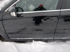 2008-2016 Volvo Xc70 Driver Front Door Oem CA...