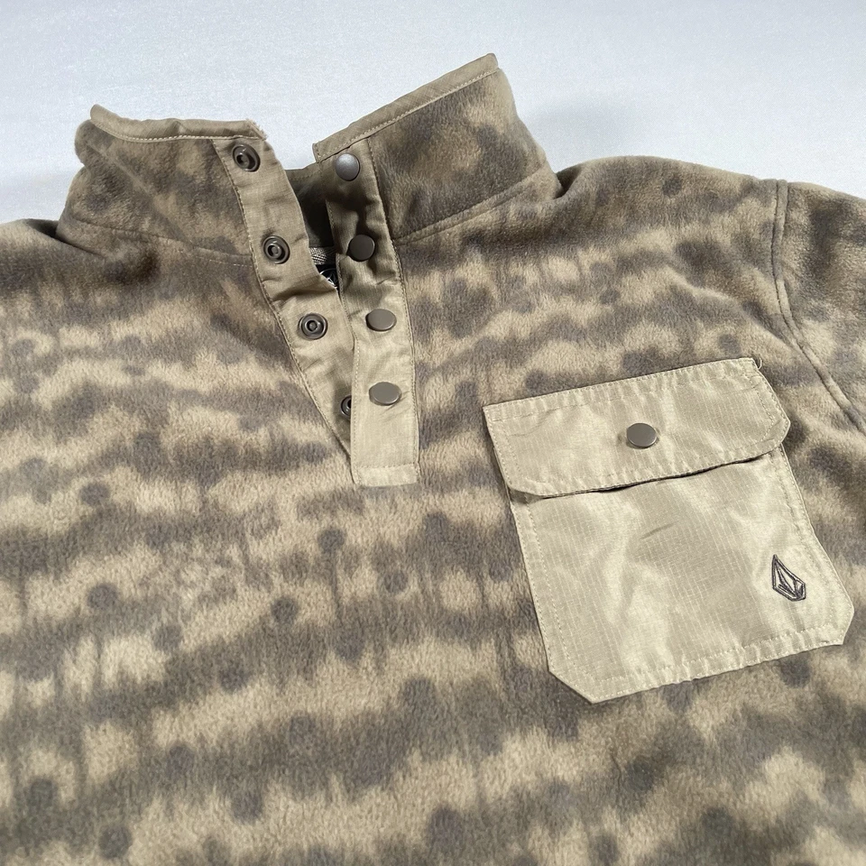 Sudadera Volcom Camuflada 1/4 Botón a Presión Bolsillo Grande Foto 2 de 4