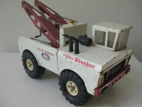 Vintage Tonka Wrecker Tow Truck 24 Hour Service White Double Boom