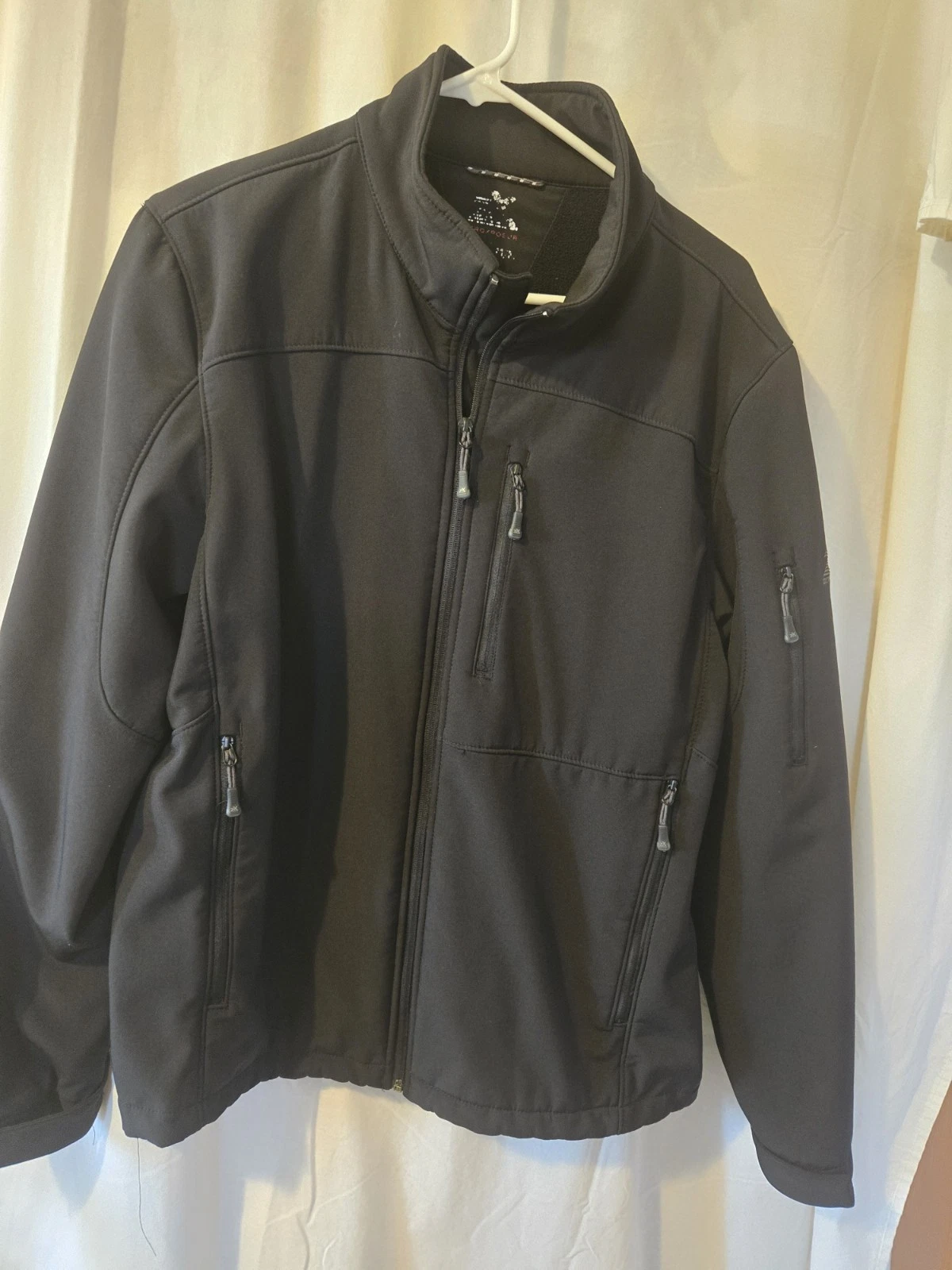 Zeroxposur MensBlack Jacket with Zip Front and Pockets Size M Water Resistant
Opens in a new window
