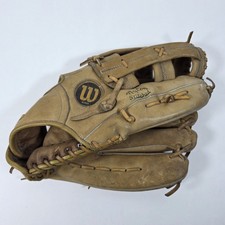 Wilson A9811 13" Softball Leather Glove RHT Right Hand Throw Grip-Tite Pocket