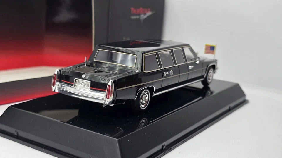 TSM 1:43 Cadillac Presidential Limousine Limited Edition 500pcs - Immagine 2 di 4