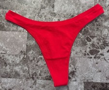 NWOT VICTORIA'S SECRET PINK M RED LOGO STRETCH SEAMLESS HIGH LEG THONG PANTIES