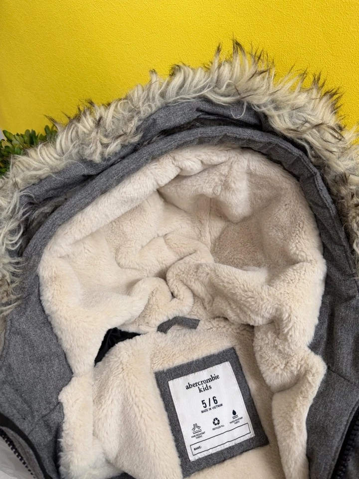 Abercrombie 儿童男孩女孩 Ultra Cozy Parka Heather 灰色 5/6 码夹克外套 — 第 4/4 张图片