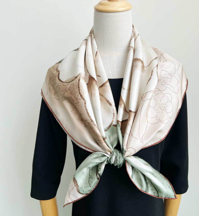 Pure 14 Momme Silk Scarf White Floral Print Square Shawl 88x88cm