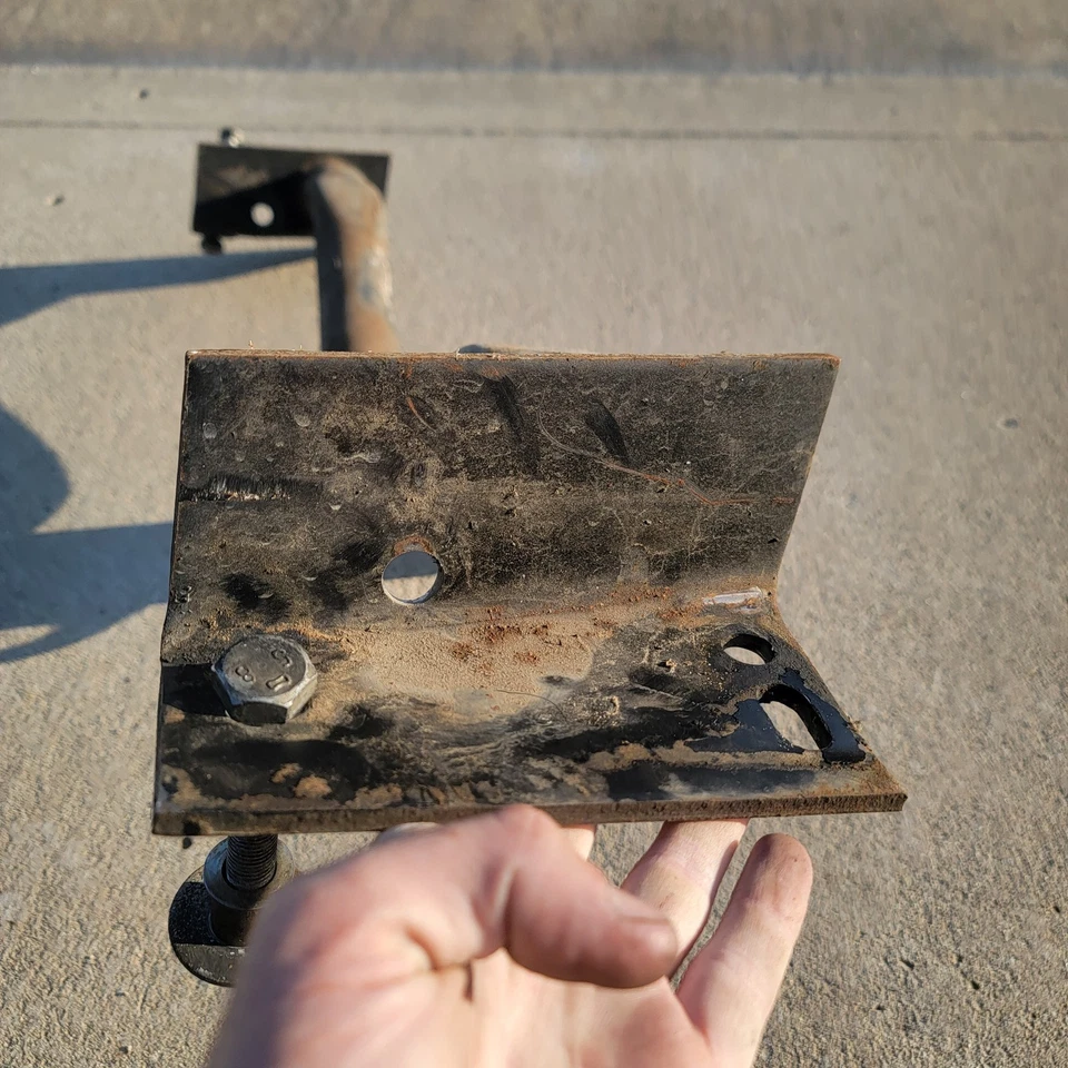 Engate de reboque Volvo 240 original 2" completo com ferragens 242 244 245 260 - Imagem 3 de 4