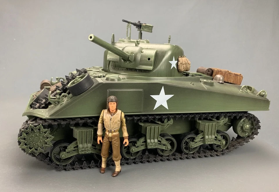 21st Century Toys / Ultimate Soldier WWII U.S. M4 Sherman Tank 1:18 D0652 CB - Image 3 of 4