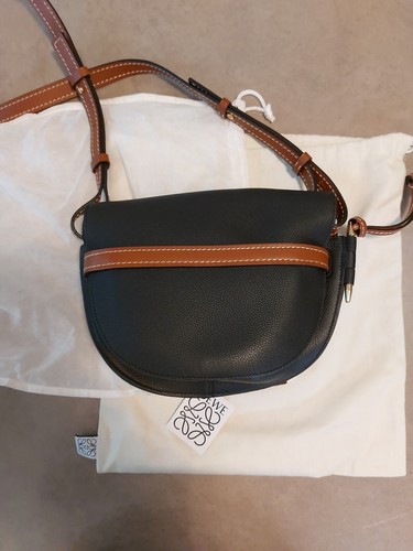 LOEWE Crossbody-Tasche Petit Gate aus Kalbsleder - Bild 3 von 18