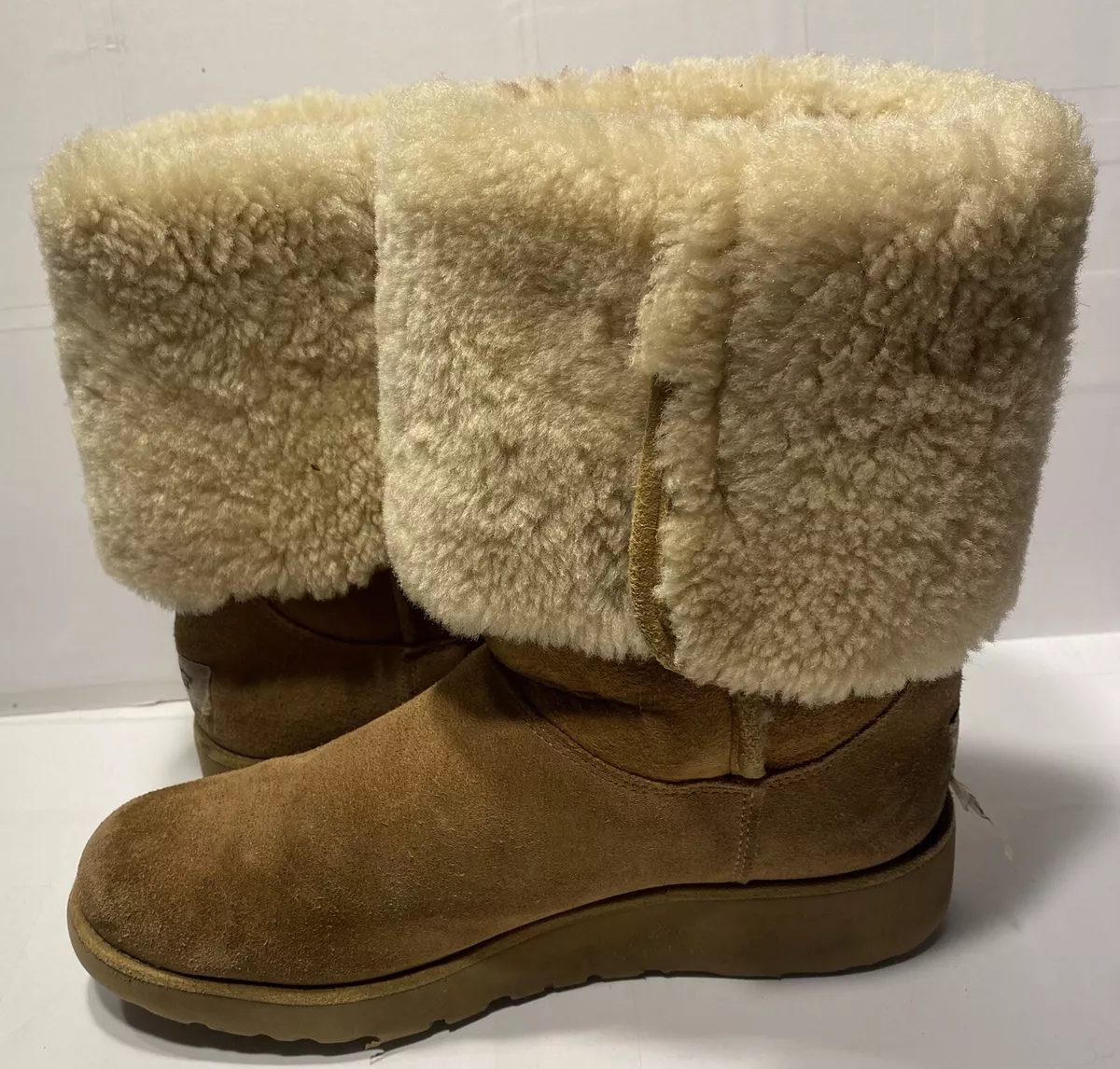Ugg patten on sale size 9