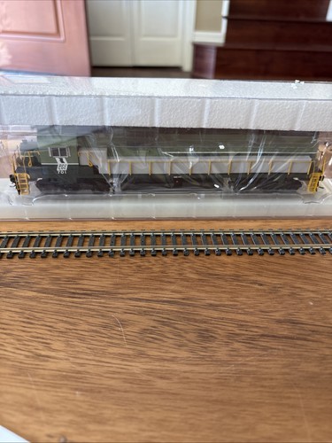 Nuevo Bowser Executive HO C630M Pacific Great Eastern PGE #701 #23731 | Zustand: New: Other (See Details)