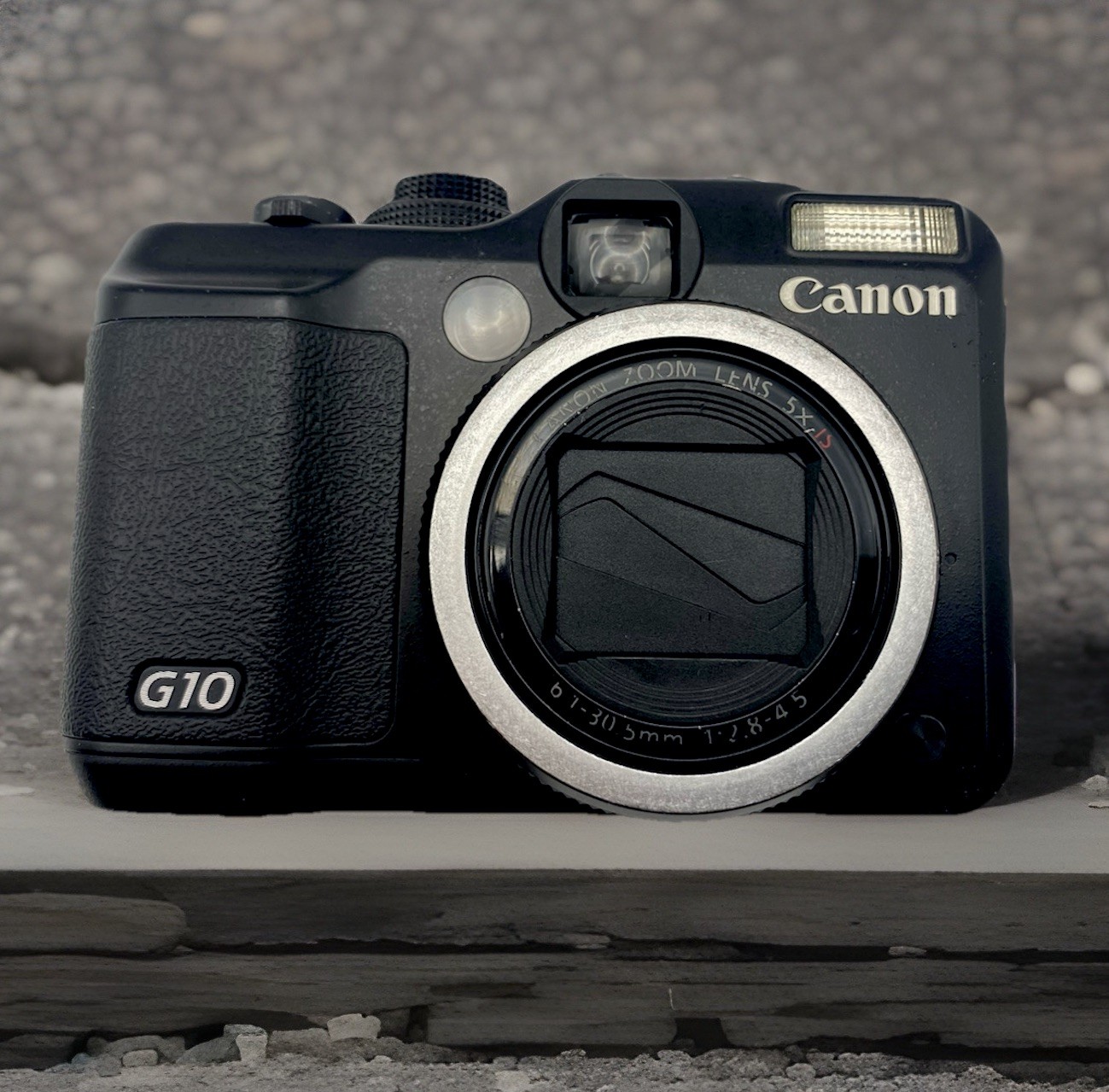 Canon PowerShot G10 CCD Camera - Custom "Silver Nose" Accent Mod - Boxed Bundle