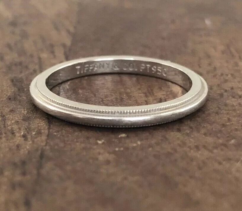 Tiffany milgrain on sale wedding band 2mm