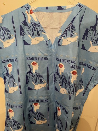 Back In The No Amazon Streaming Movie Handmade Scrub Top Large Brand New - Picture 2 of 7