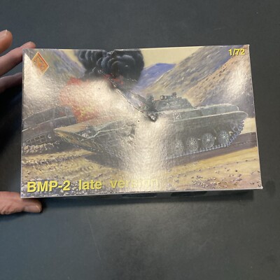 ACEMODEL BMP-2  LATE VERSION FIGHTING VEHICLE MODEL KIT 1:72 SCALE.  # 72135.