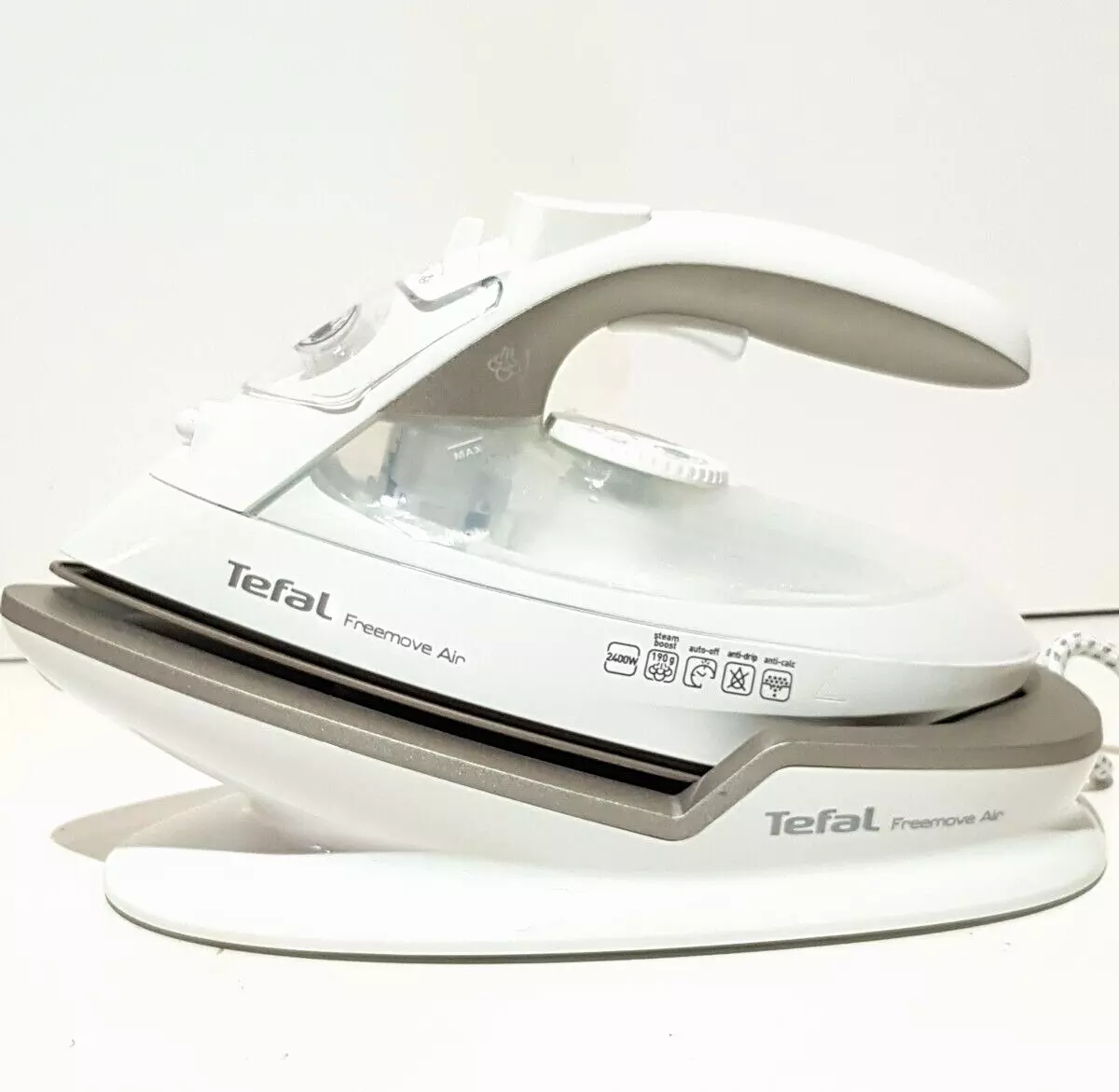 Tefal FV6550 2400W Freemove Cordless Steam Iron JL406