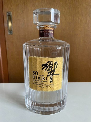 HIBIKI 30 year bottle empty Suntory without original BOX whisky from JAPAN Used