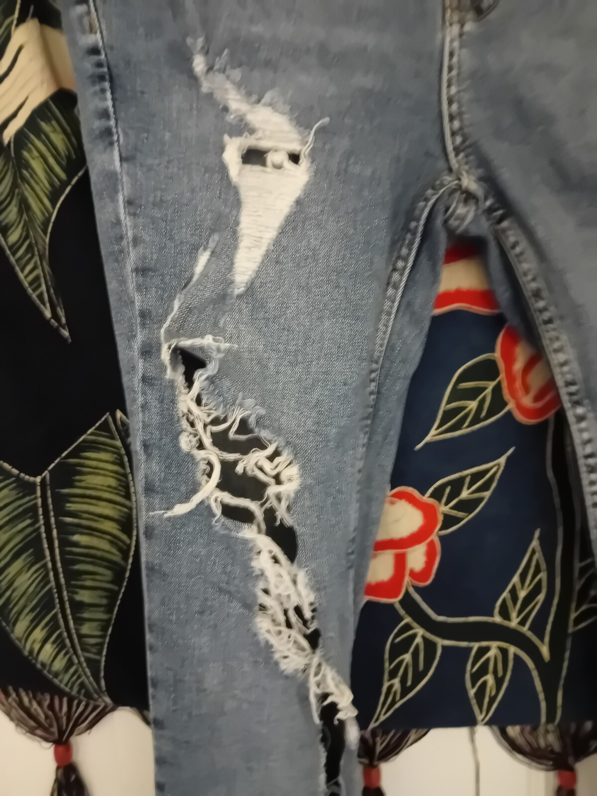 Picture 2 of 3