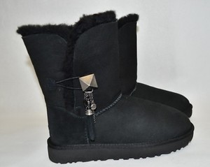 ugg lilou bootie