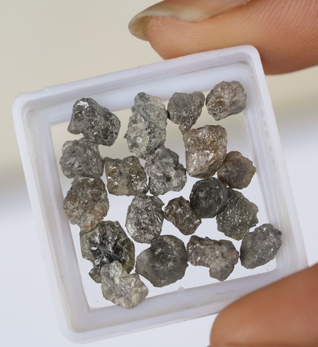 African Raw Rough Natural Uncut Diamonds 2 Pcs 1 Carat Weight - Picture 5 of 7