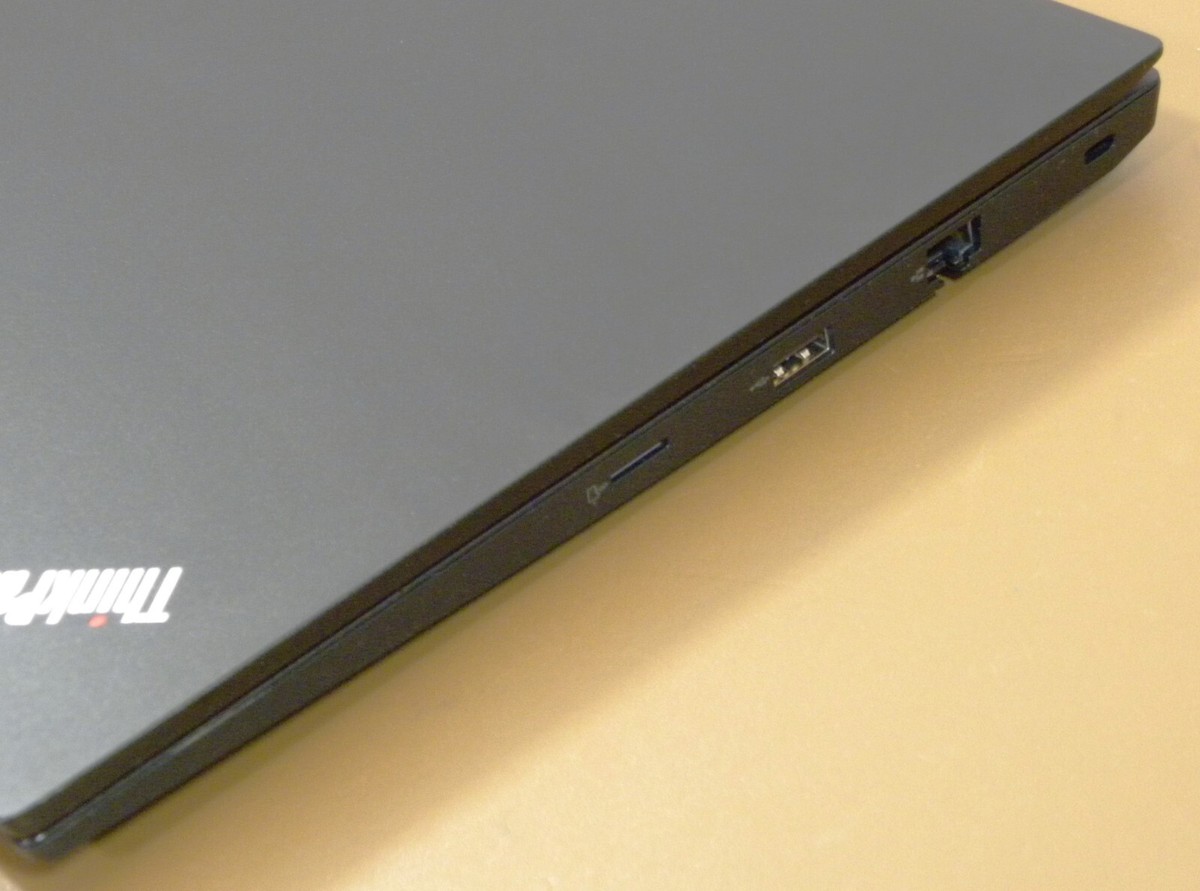 PC Portable Lenovo ThinkPad E480 - 14" I5 8e Gen SSD 128 Go RAM 4 Go, Windows 11