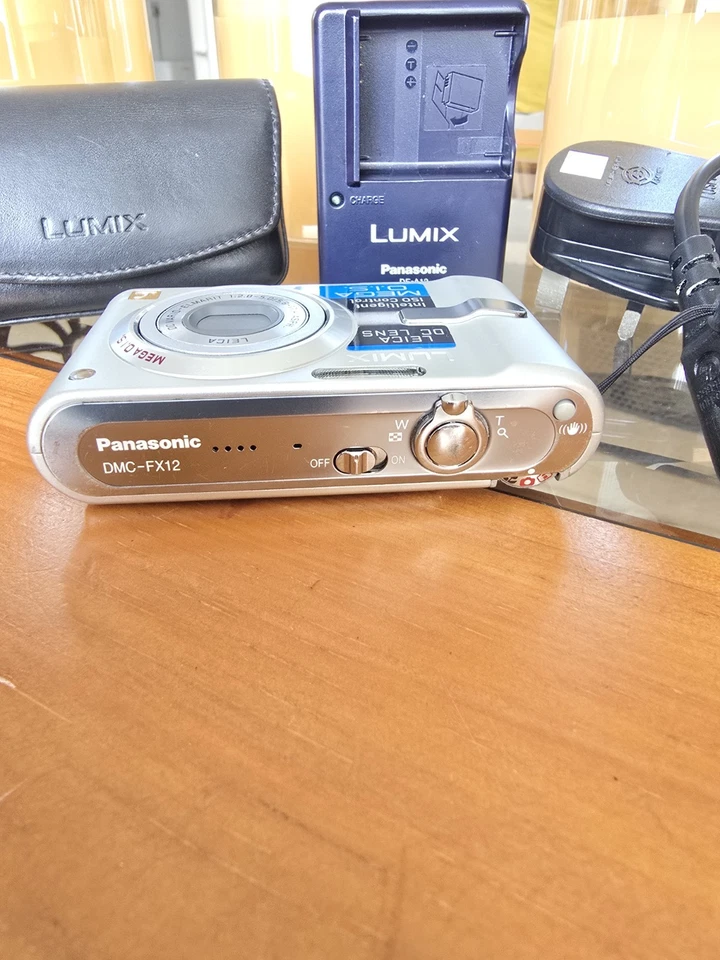 Panasonic Lumix DMC-FX12, photo 3 of 5