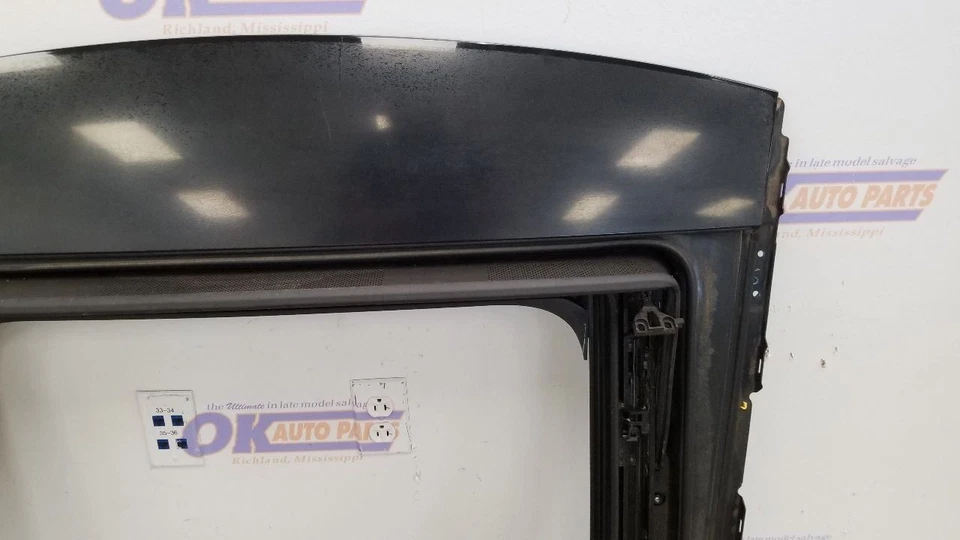 16 MERCEDES BENZ AMG C63S W205 PANORAMIC ROOF TRACK ASSEMBLY Foto 3 de 4