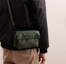 unisex messenger bag, eine Umhängetasche