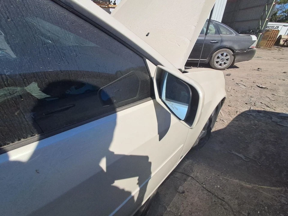Conjunto de espejo retrovisor lateral para pasajeros Cadillac CTS 2006 usado 116 k millas WHT Foto 3 de 3