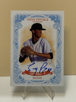 2021 Onyx Vintage Extended - /400 Eury Perez #EAEP Blue Ink Autographs (AU, RC)