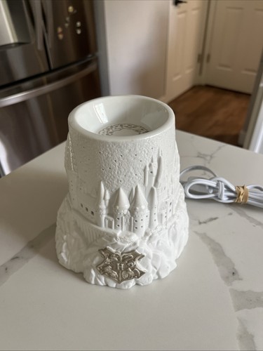 Harry Potter Hogwarts Scentsy Warmer