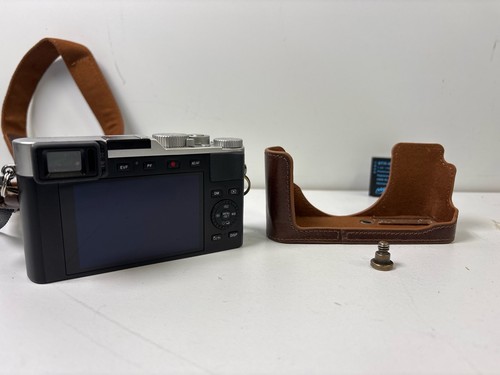 LEICA D-LUX 7 (P15021702) - Picture 8 of 11