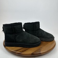 Womens Ugg Classic Mini II Black Suede Shearling Lined Comfort Boots Size 6 M