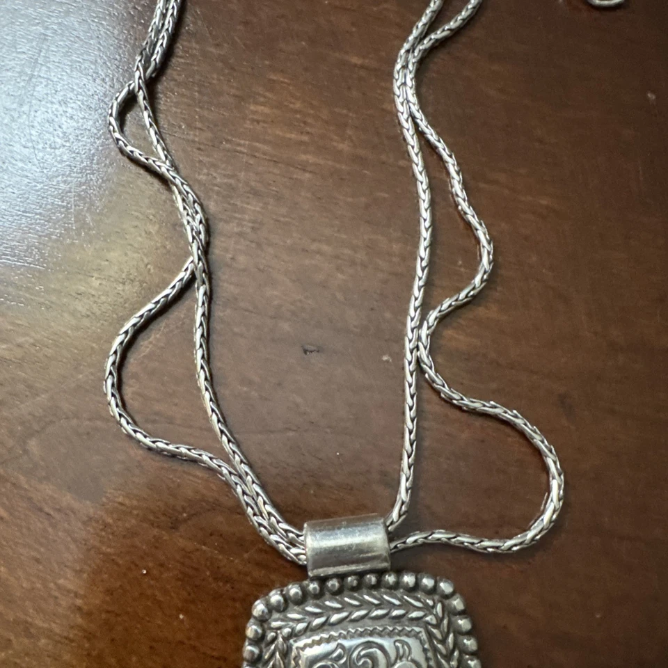 "Collar colgante de astilla cuadrada Brighton Scroll doble hilo ~ dije de corazón ~ 21""" Foto 4 de 4