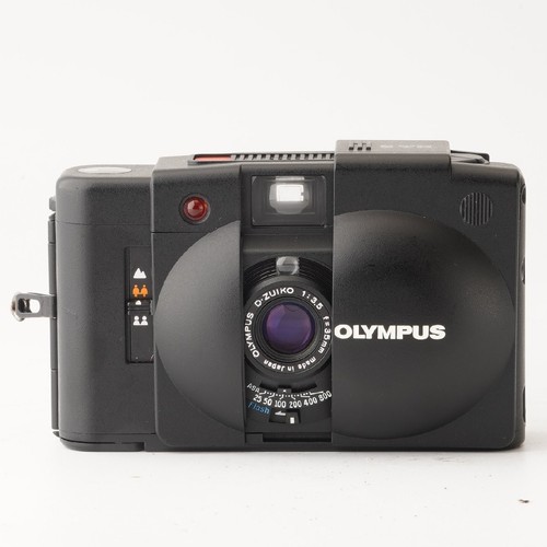 Olympus Xa2 - Picture 2 of 10