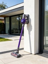 Dyson V6 handheld vacuum cleaner read description 
