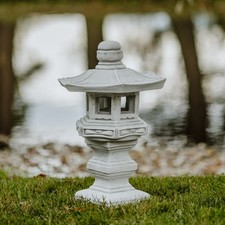 Tachi-Gata kamienna latarnia kamienna rzeźba 42 cm 11 kg szary biały beton mrozoodporny