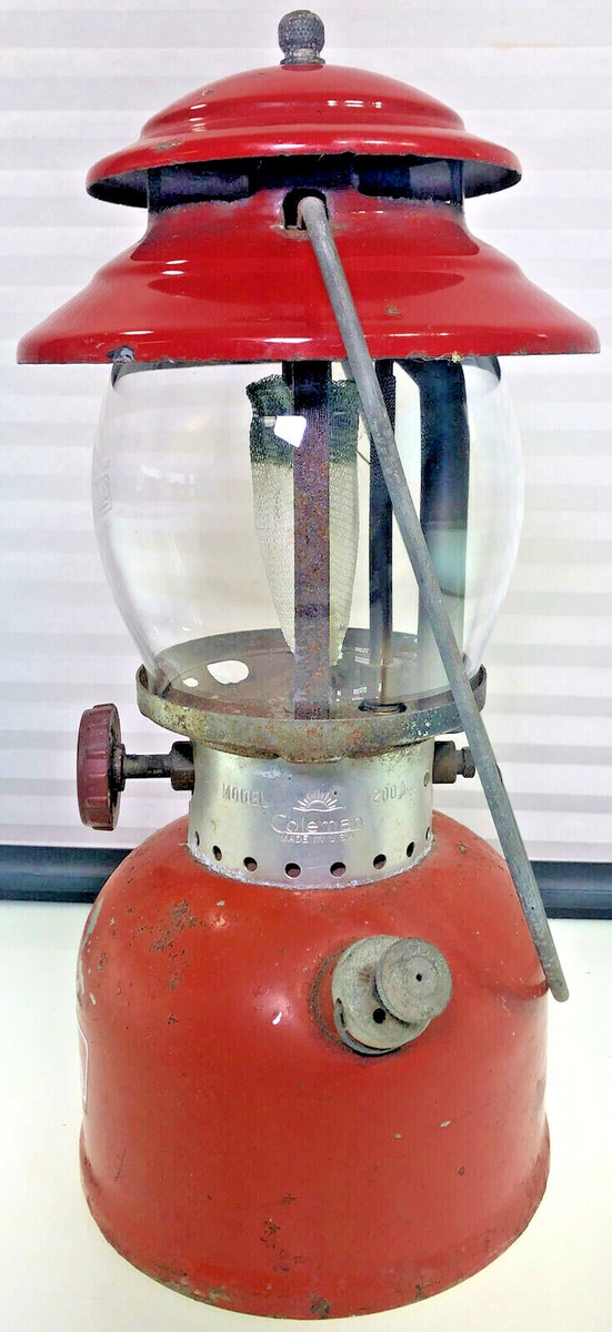 Coleman ランタン 200A043 レッド Vintage 1973 Coleman Model 200A Cherry Red Camping Utility Lantern