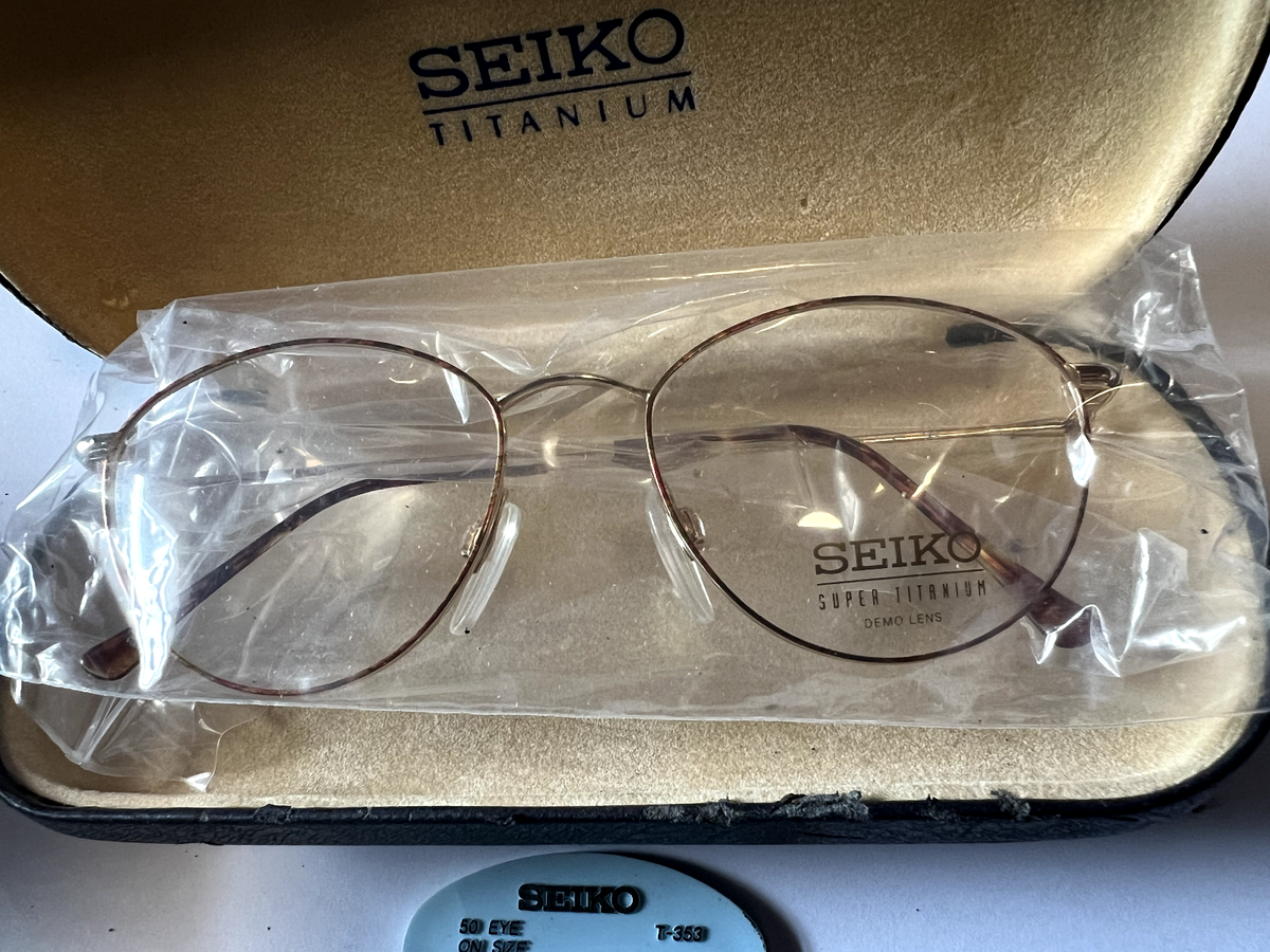 SEIKO VINTAGE T353 GOLD EYEGLASSES SUPER TITANIUM FRAME Japan NEW