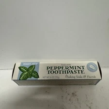 Trader Joes Peppermint Toothpaste Baking Soda Fluoride 6 OZ