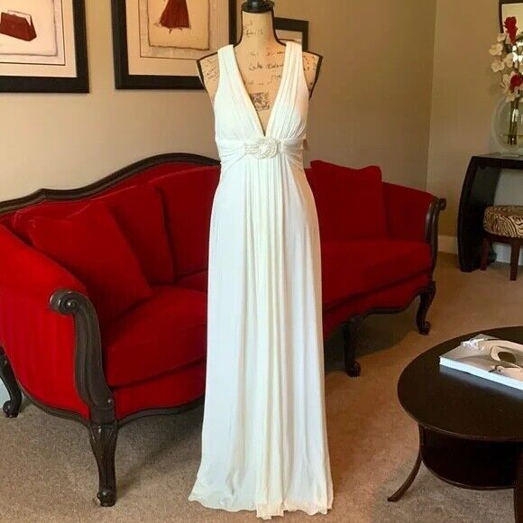Gorgeous White New Wedding Dress!!! - image 1