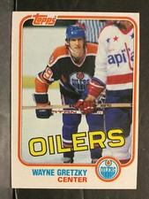 1981-82 Topps Hockey #16 Wayne Gretzky Edmonton Oilers Card EXMT Sku164CY