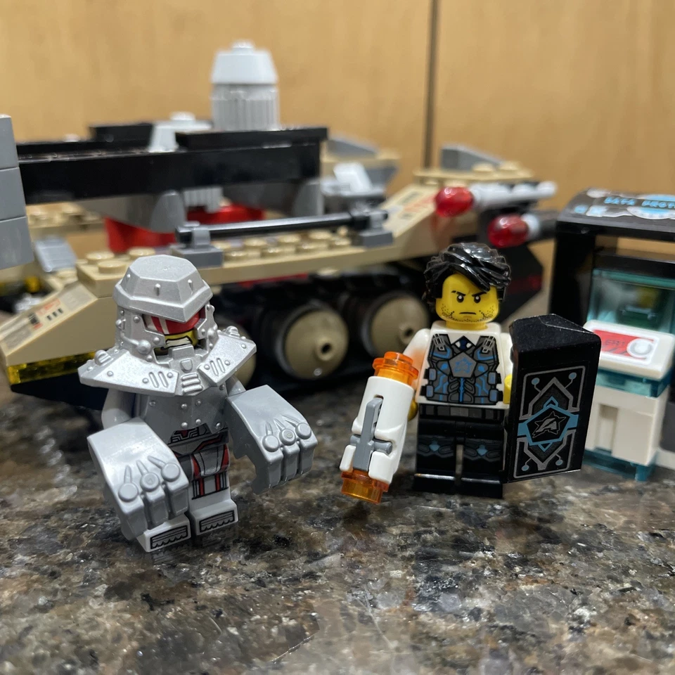 LEGO Ultra Agents: Tremor Track Infiltration (70161) 100% Complete Set No Manual - Image 2 of 4