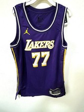 Luka Doncic LA Lakers Jersey NWT Size 40 Nike NBA Basketball