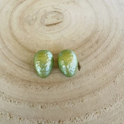 Boucles d'oreilles clip vert nacré vintage 🌿 - Photo 1/3