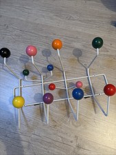 Porte-manteau "Hang it all" de Charles Eames, Ray Eames